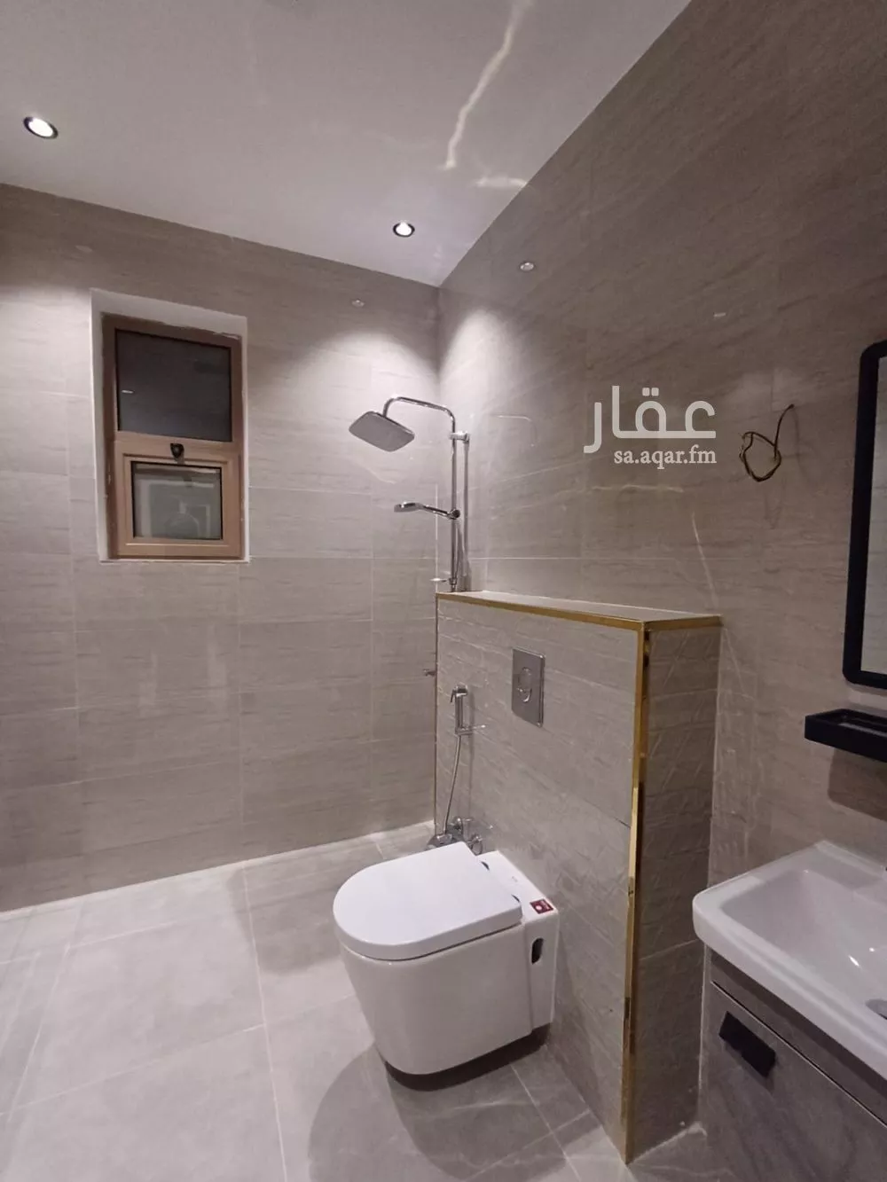 7 bedroom villa in Al Rimal 17