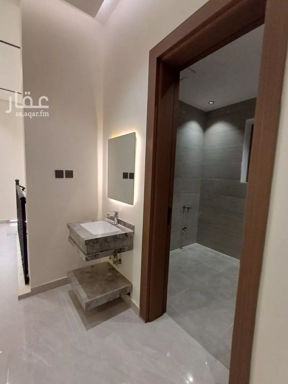 7 bedroom villa in Al Rimal 9