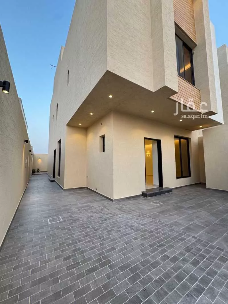 4 bedroom villa in Al Aridh 2