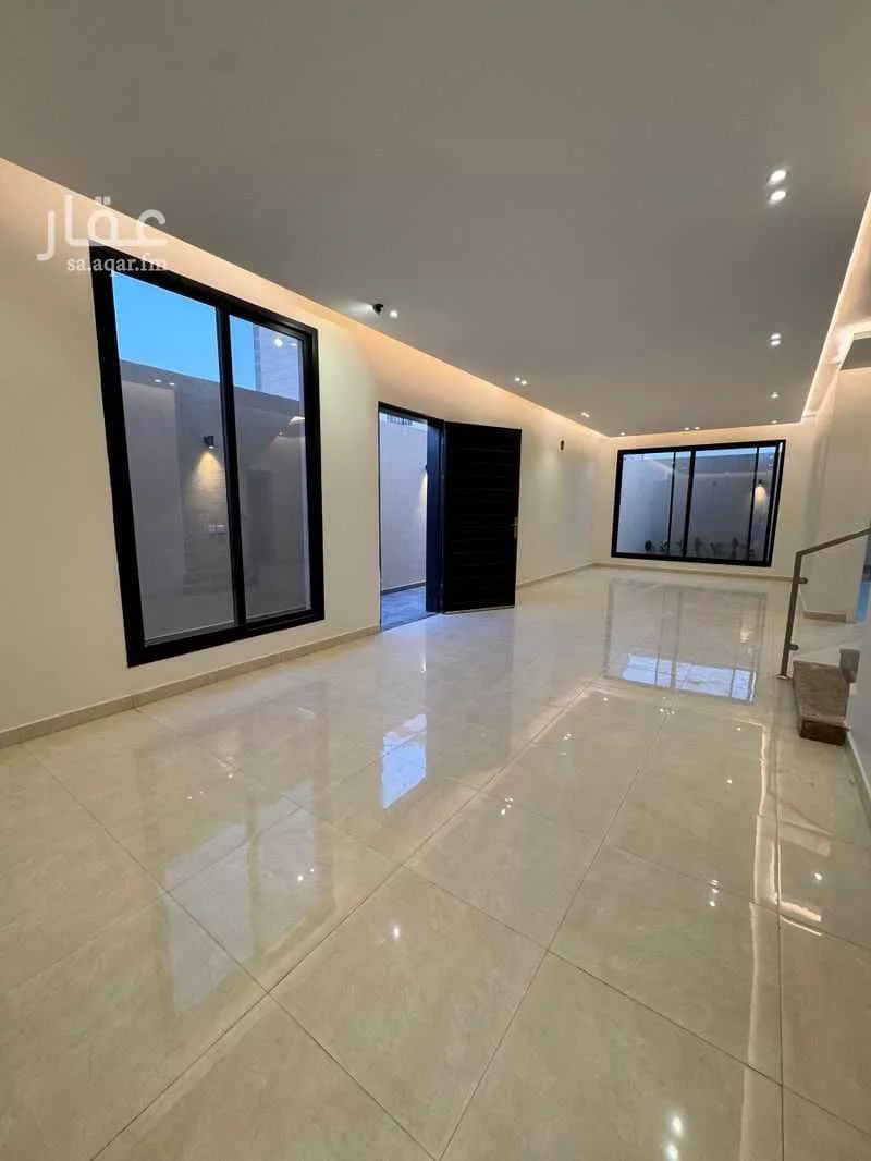 4 bedroom villa in Al Aridh 5