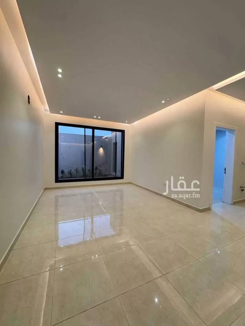 4 bedroom villa in Al Aridh 6