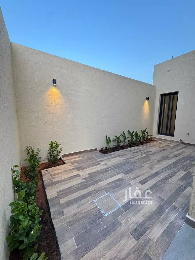 4 bedroom villa in Al Aridh 8