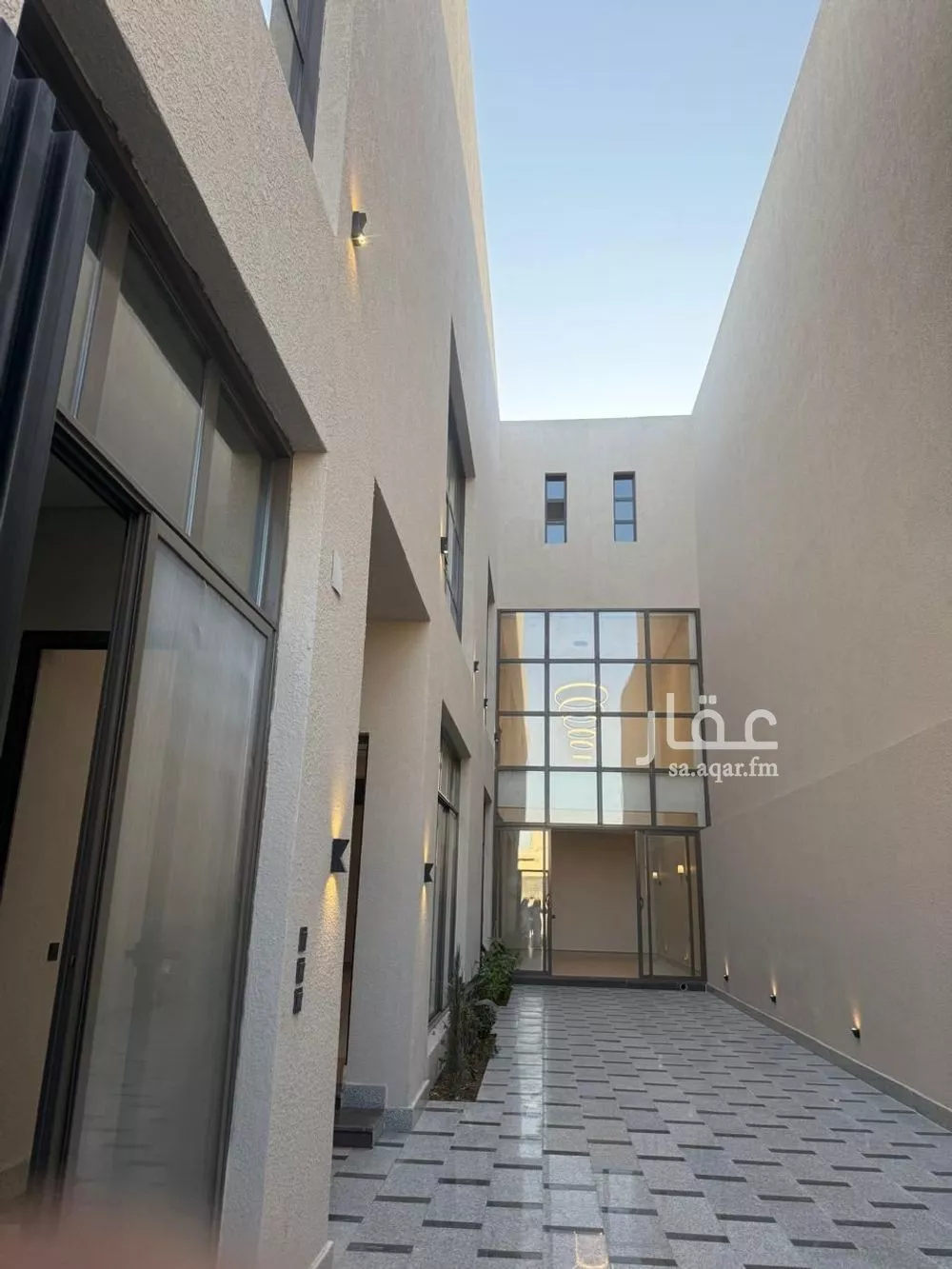 6 bedroom villa in Al Mahdiyyah 2