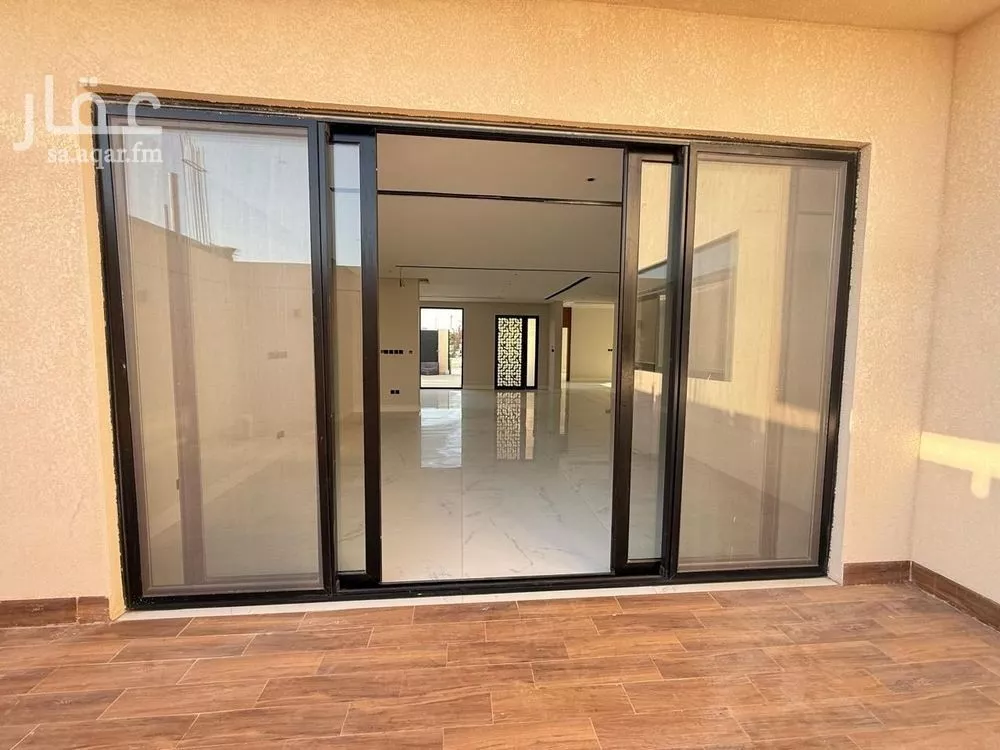 5 bedroom villa in Al Mahdiyyah 12