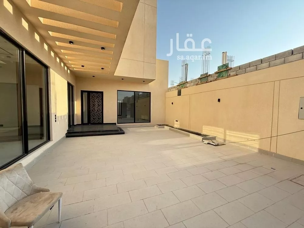 5 bedroom villa in Al Mahdiyyah 16