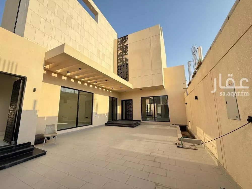 5 bedroom villa in Al Mahdiyyah 19