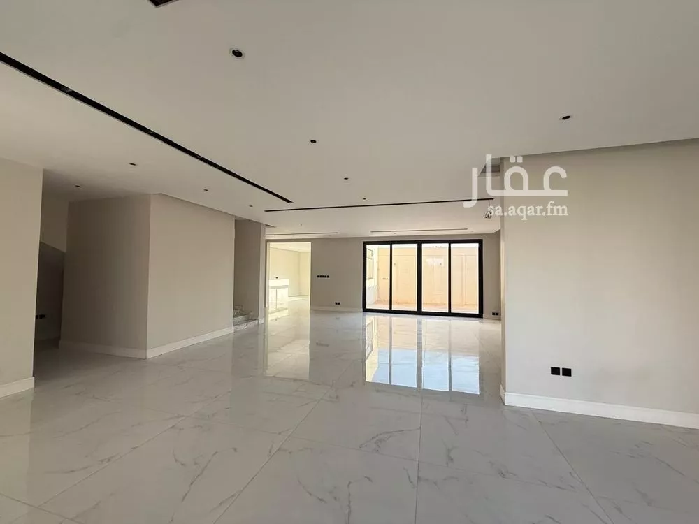5 bedroom villa in Al Mahdiyyah 7