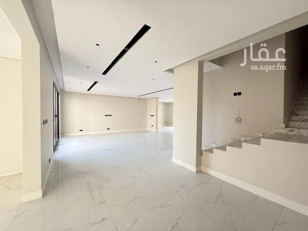 5 bedroom villa in Al Mahdiyyah 9