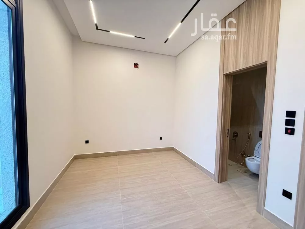فيلا 6 غرف في المهدية 8