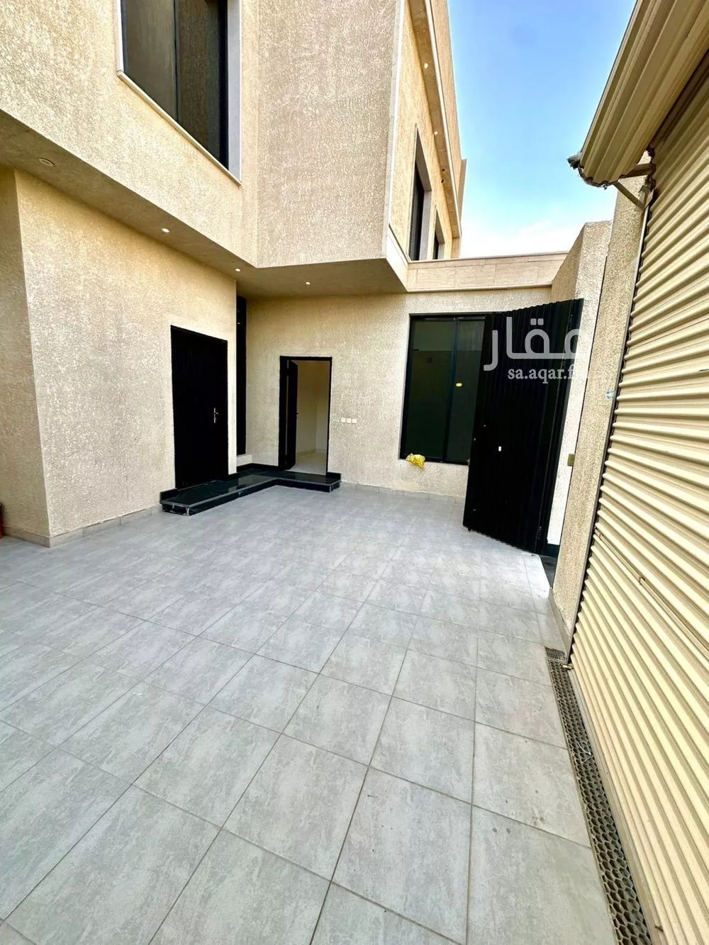 6 bedroom villa in Al Aridh 6