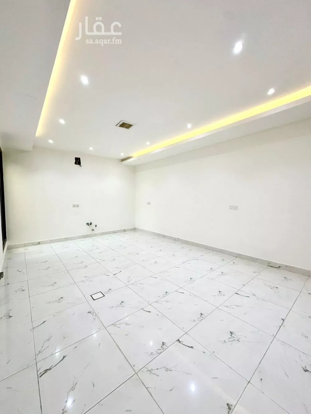 6 bedroom villa in Al Aridh 8