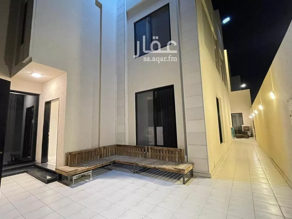 5 bedroom villa in Al Mahdiyyah 11