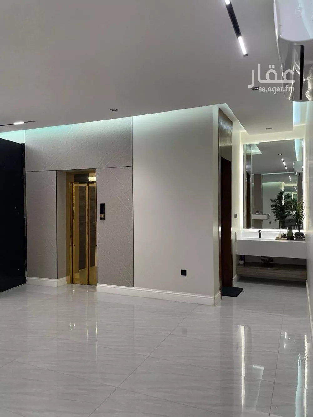 5 bedroom villa in Al Mahdiyyah 15