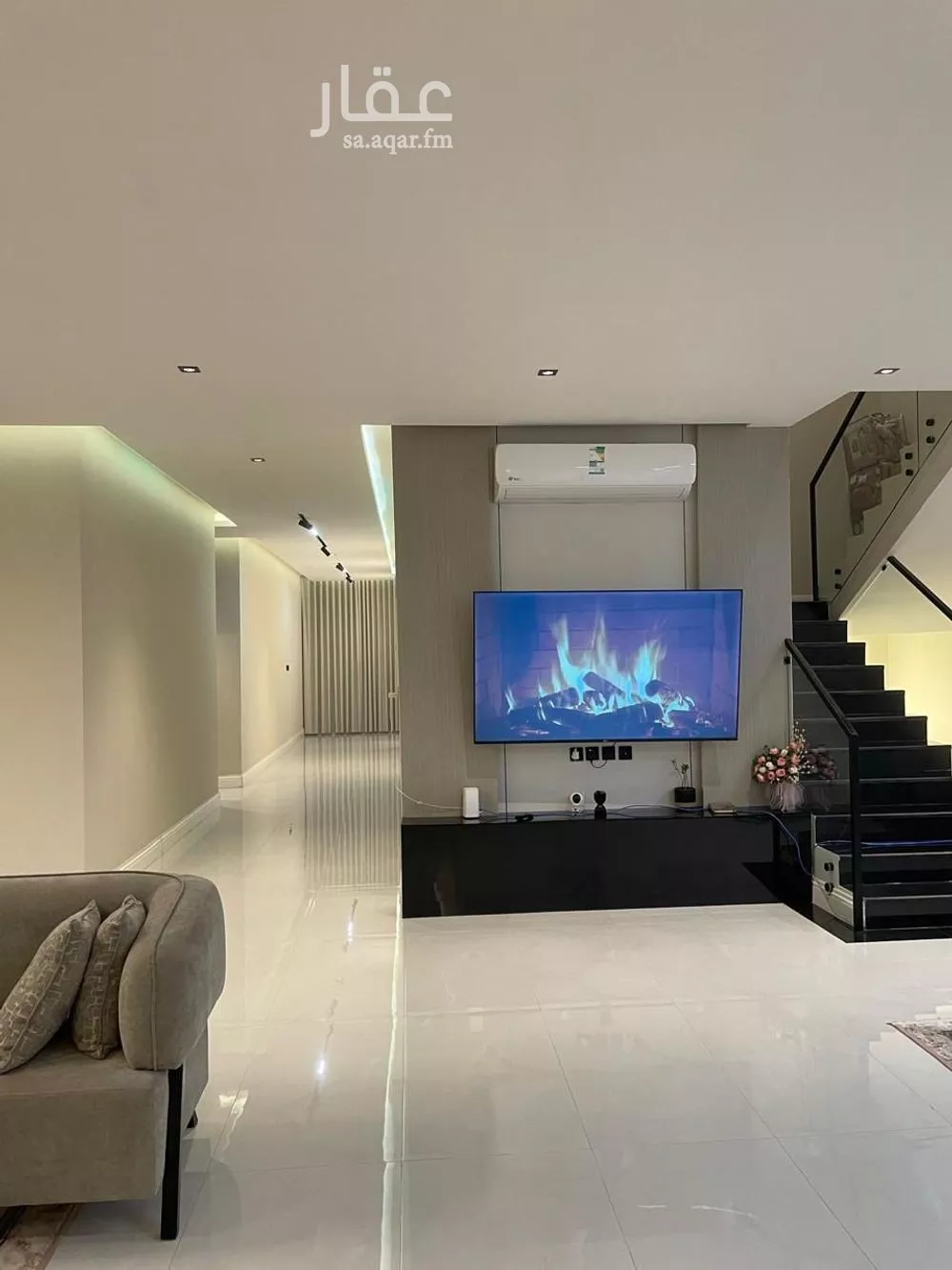 5 bedroom villa in Al Mahdiyyah 3