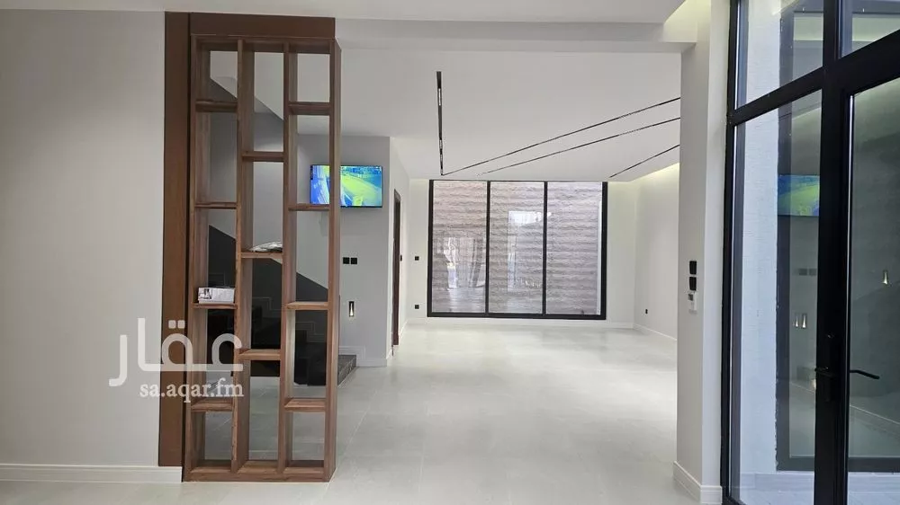 5 bedroom villa in Al Farouq 11