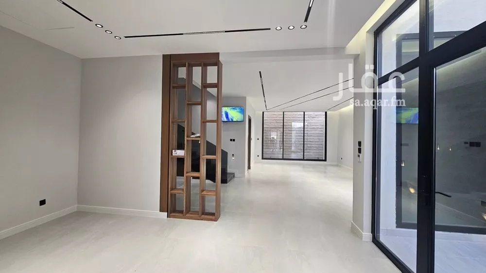 5 bedroom villa in Al Farouq 15