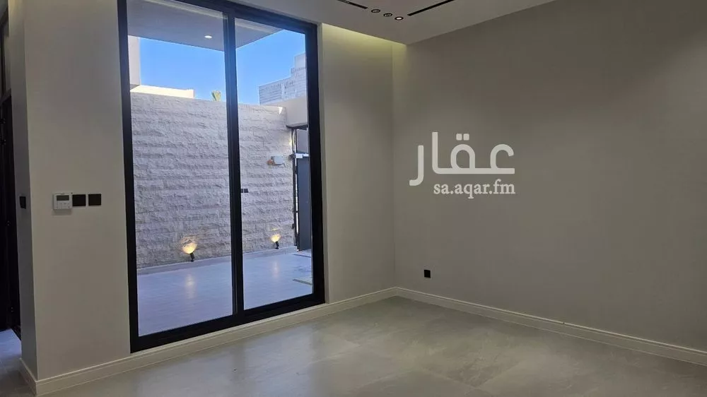 5 bedroom villa in Al Farouq 8