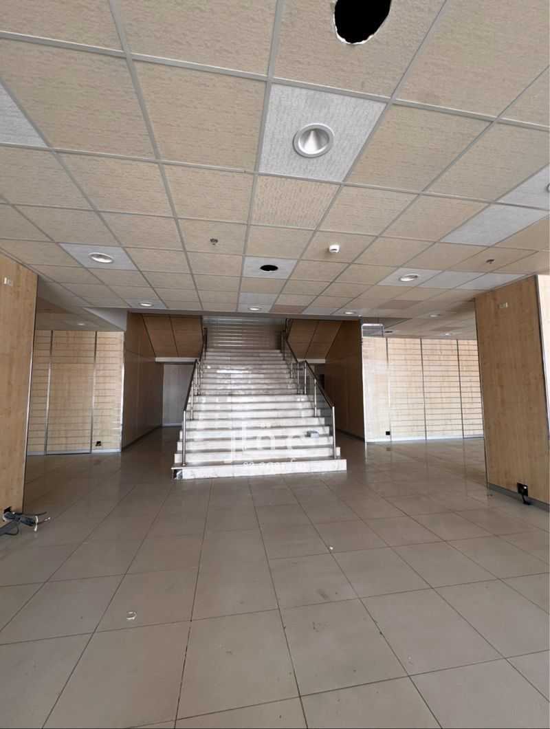 shop in Downtown, Al Ahsa 4