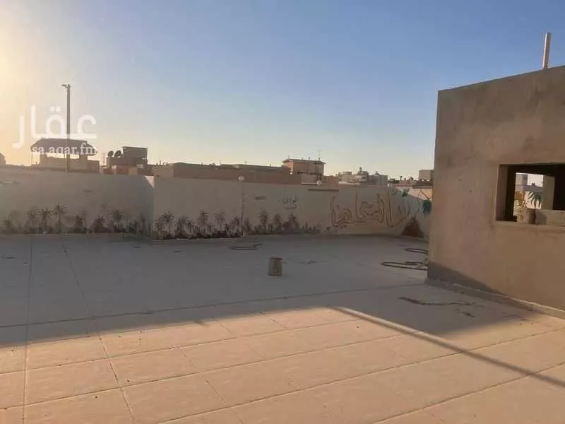 10 bedroom villa in Irqah 11