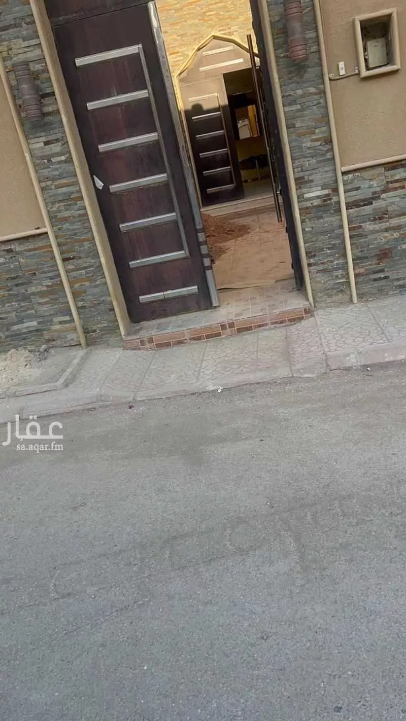10 bedroom villa in Irqah 12