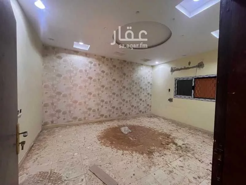 10 bedroom villa in Irqah 7