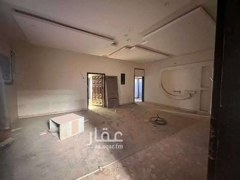 10 bedroom villa in Irqah 9
