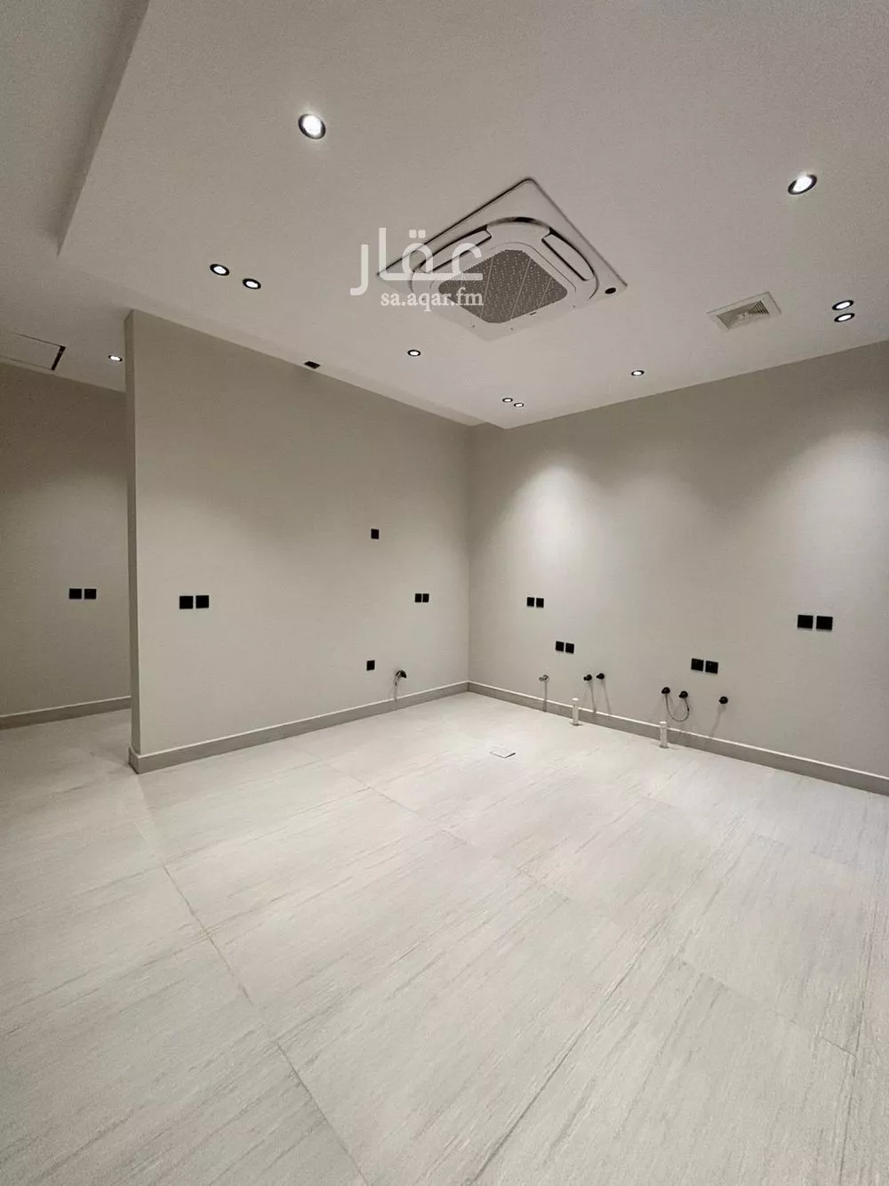 5 bedroom villa in Al Mahdiyyah 12