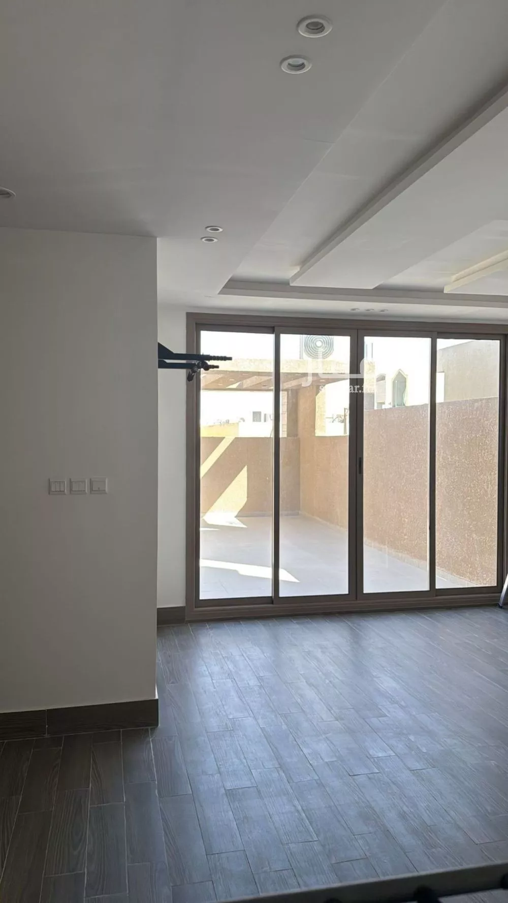 فيلا 6 غرف في العارض 4