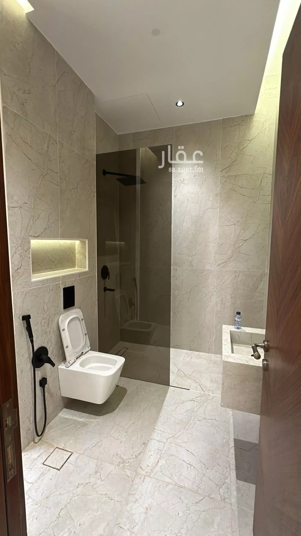 5 bedroom villa in Al Mahdiyyah 19