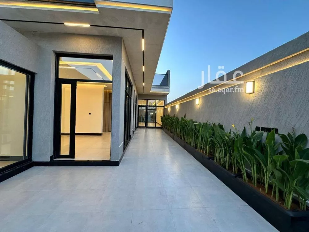4 bedroom villa in Al Rimal 6