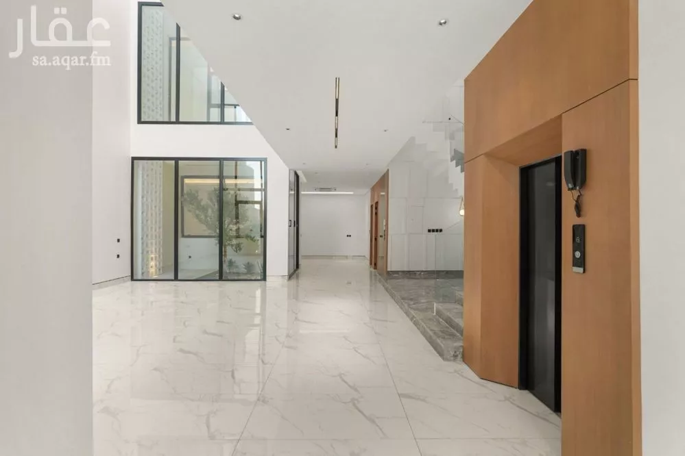 4 bedroom villa in Al Narjis 18