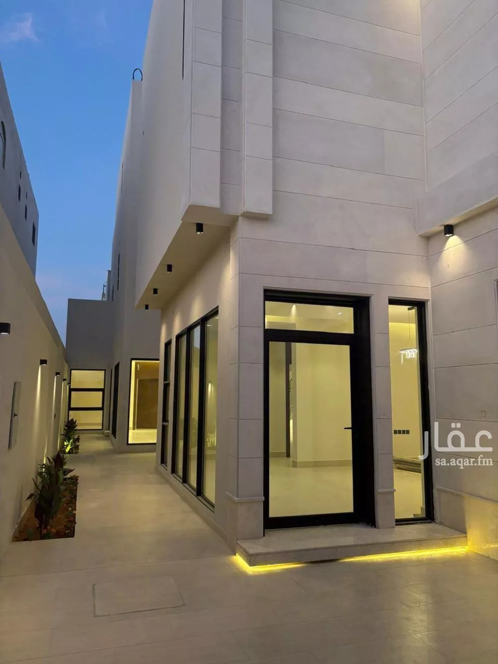 6 bedroom villa in Al Mahdiyyah 2