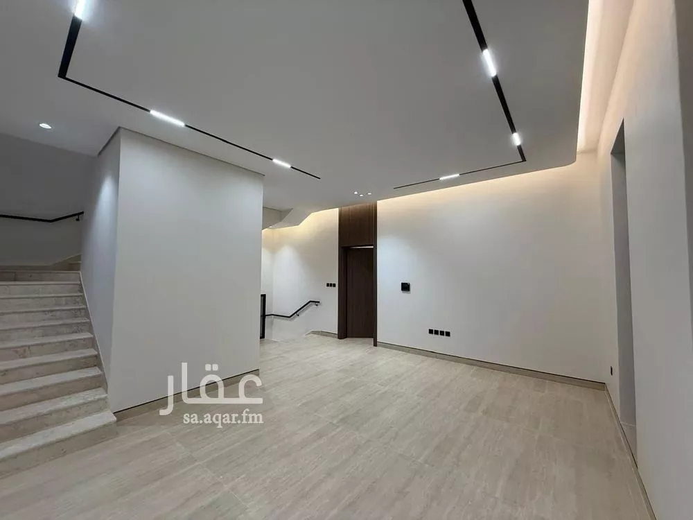 6 bedroom villa in Al Mahdiyyah 11