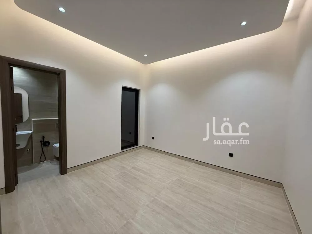 6 bedroom villa in Al Mahdiyyah 13