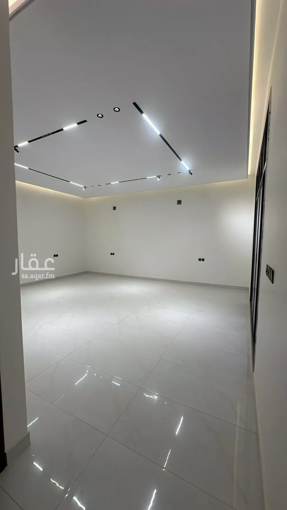 6 bedroom villa in Al Mahdiyyah 2