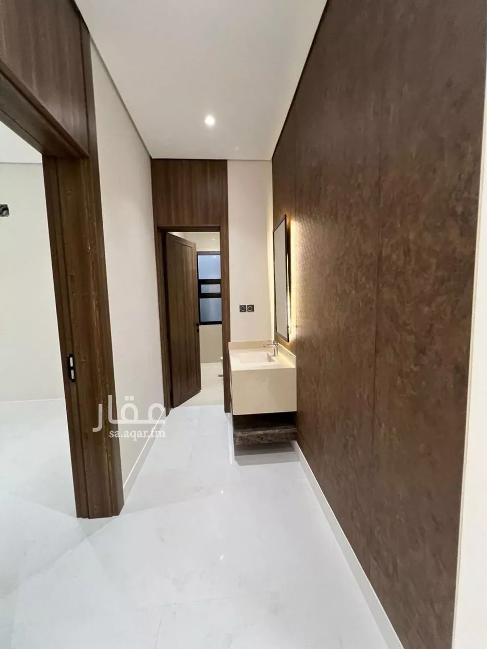 6 bedroom villa in Al Mahdiyyah 9