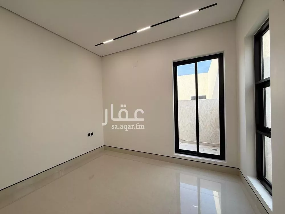5 bedroom villa in Al Mahdiyyah 16