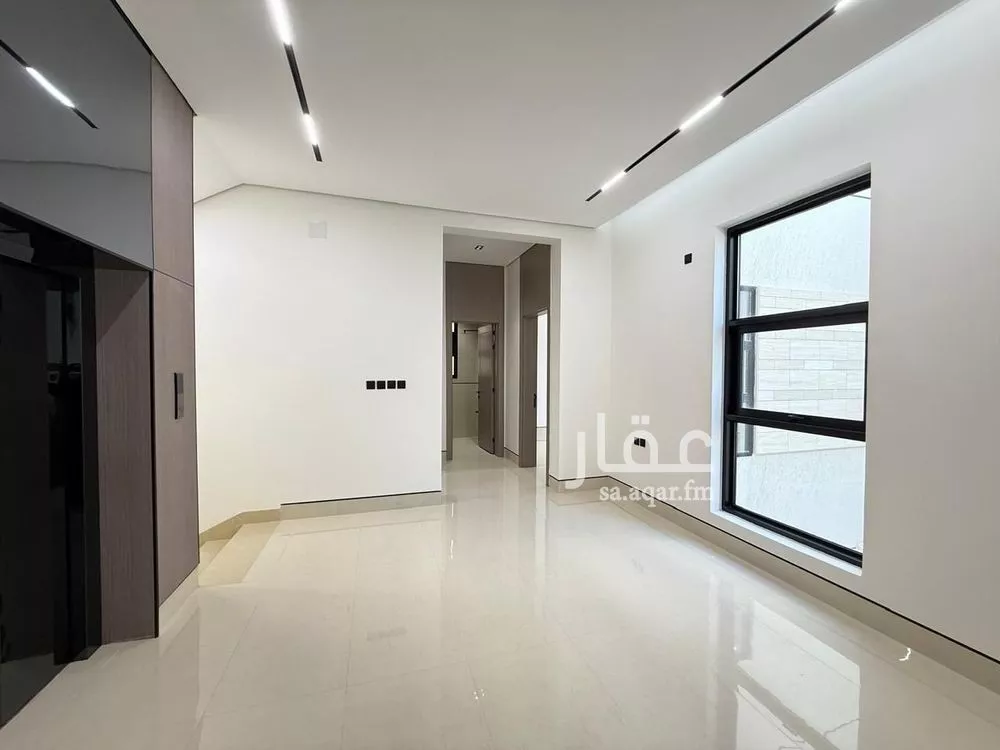 5 bedroom villa in Al Mahdiyyah 18