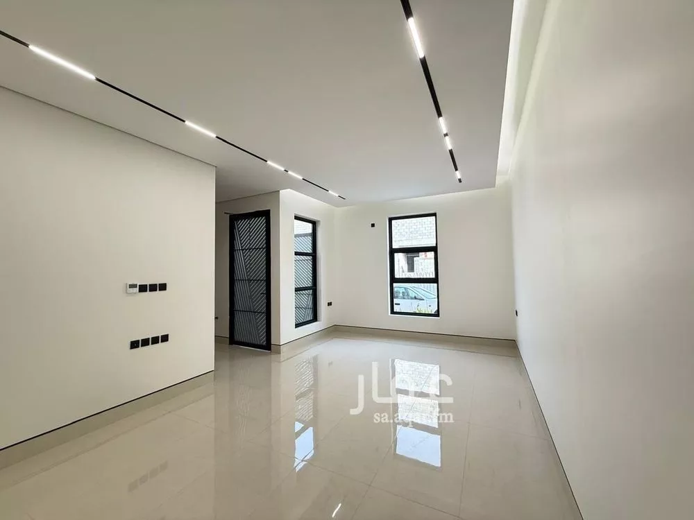 5 bedroom villa in Al Mahdiyyah 9