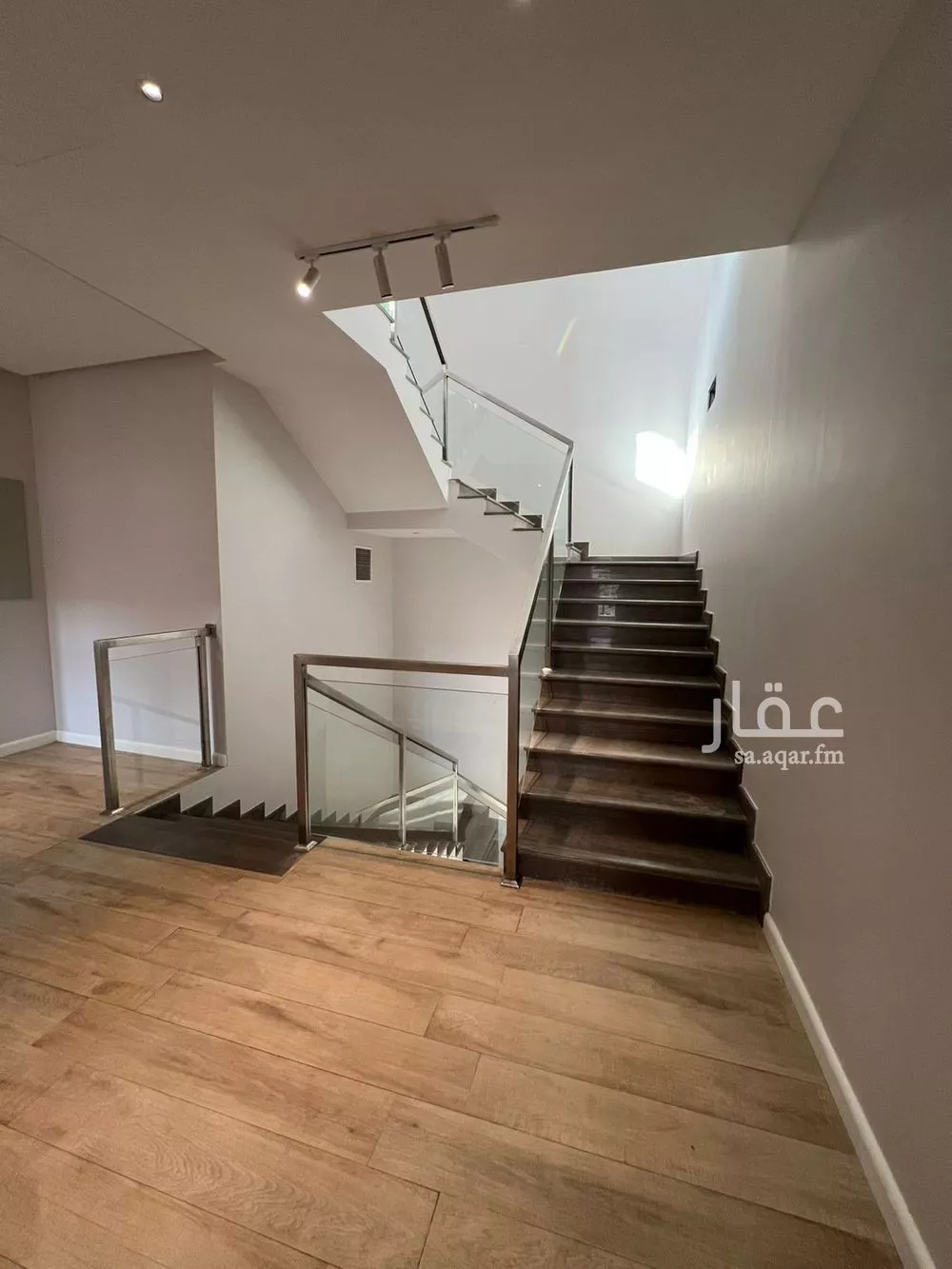 4 bedroom villa in Al Mahdiyyah 25