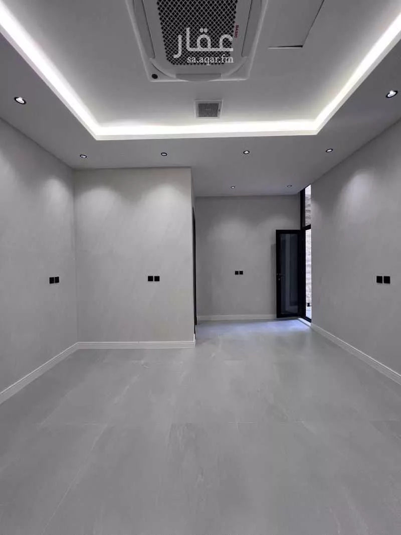 6 bedroom villa in Al Farouq 7