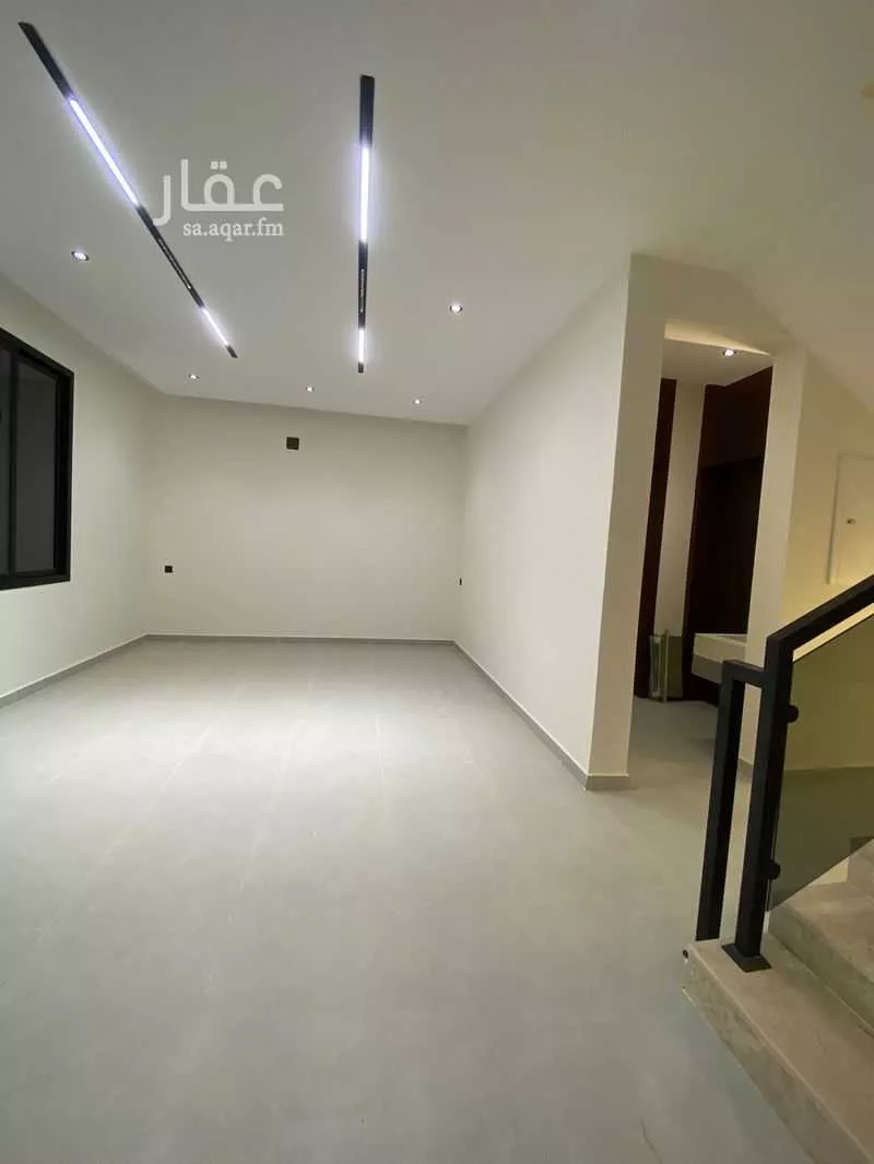 فيلا 7 غرف في عكاظ 6