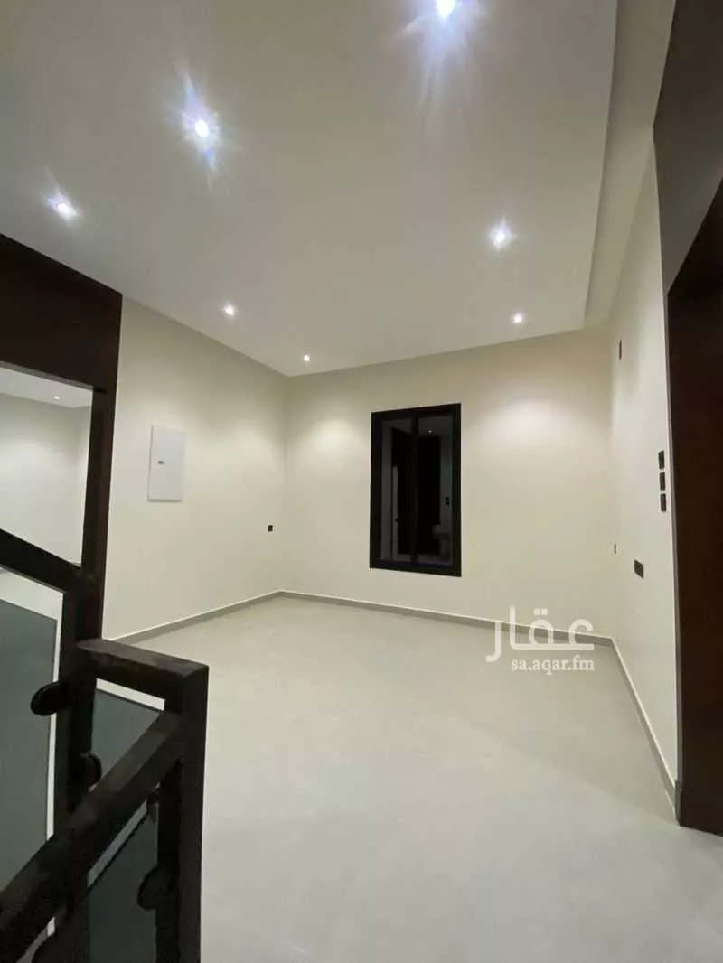 فيلا 7 غرف في عكاظ 8