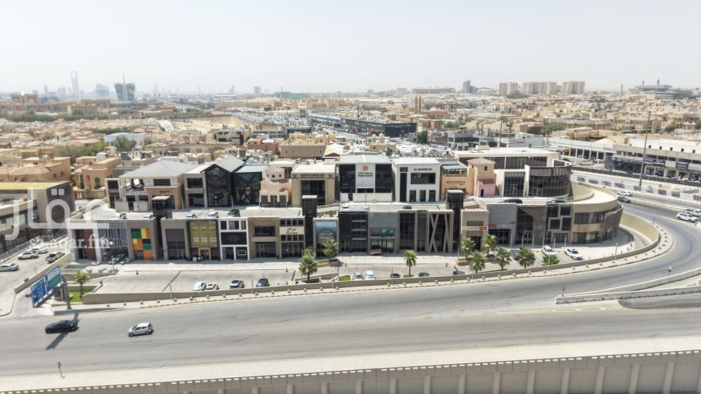 shop in Al Nakheel, Riyadh 3