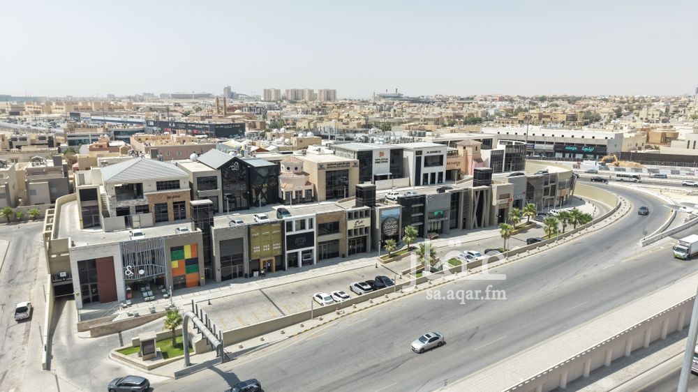 shop in Al Nakheel, Riyadh 5