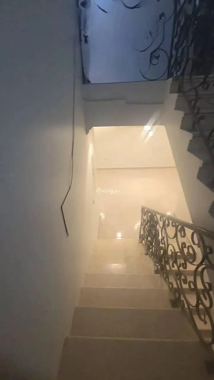 6 bedroom villa in Al Wadi, Riyadh 3