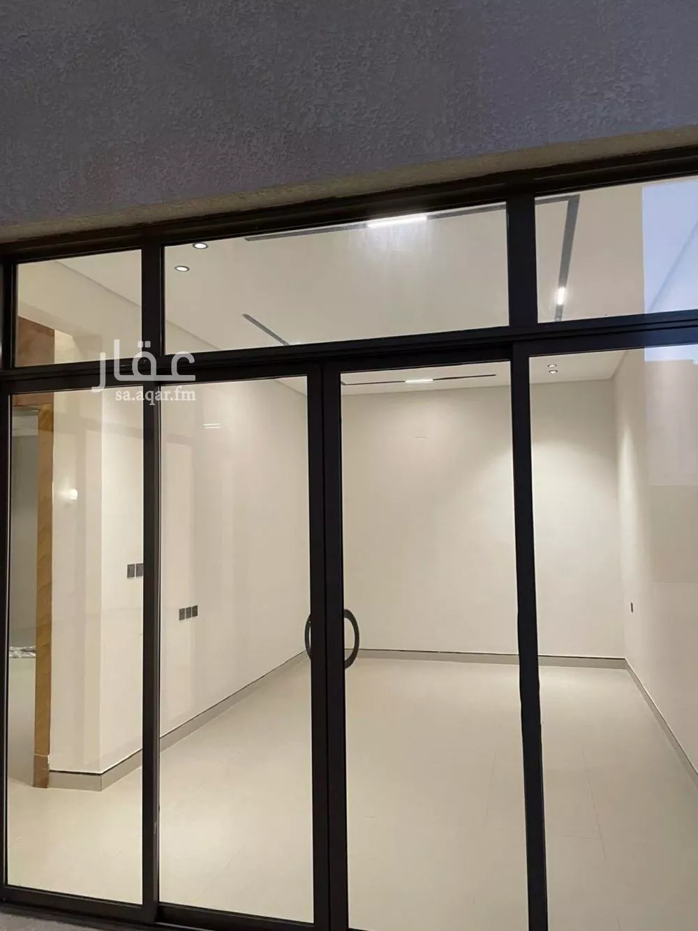 6 bedroom villa in Al Mahdiyyah 3