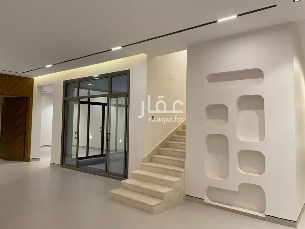6 bedroom villa in Al Mahdiyyah 7