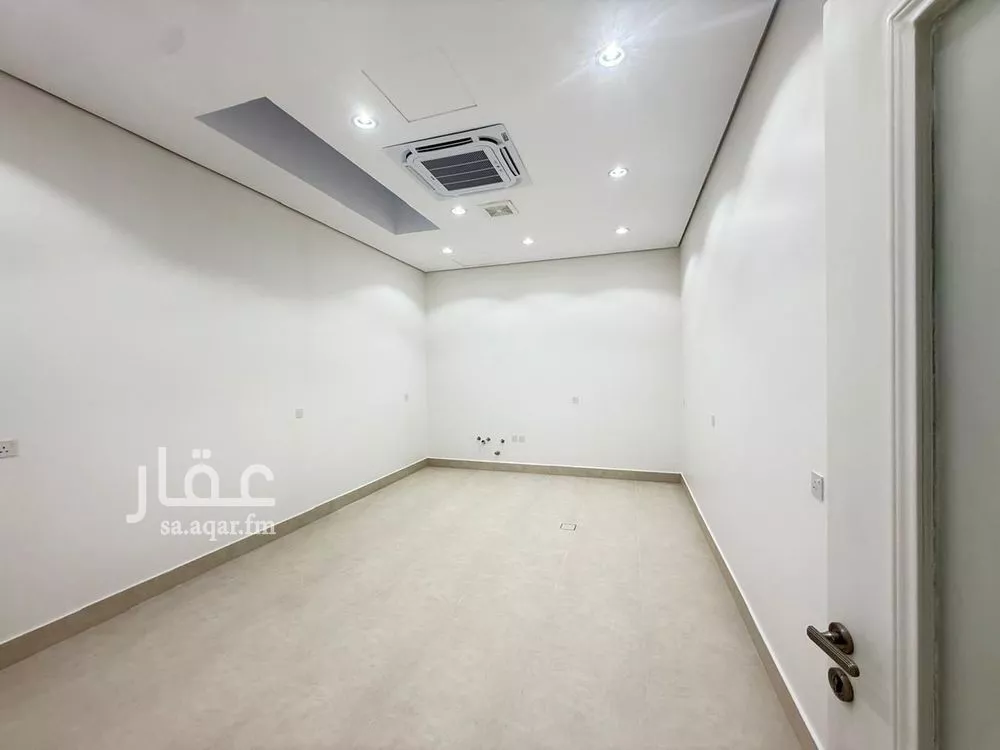 فيلا 6 غرف في المهدية 8