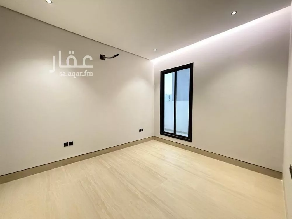 5 bedroom villa in Al Mahdiyyah 14